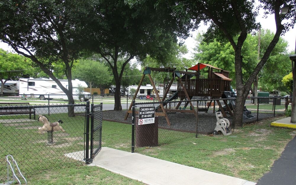 Travelers World Rv Resort San Antonio Kültér fotó